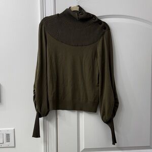 ✨ CHLOE turtleneck